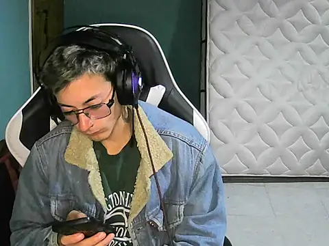 Snapshot of Jughead_16 chatting on 09.27.25 Jughead 16 online show from 09.27.25