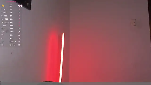 Snapshot of val_bardot chatting on 01.10.26 val bardot online show from 01.10.26