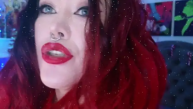 wickedxqueen online show from 12.30.24