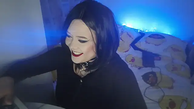 wickedxqueen online show from 09.22.25