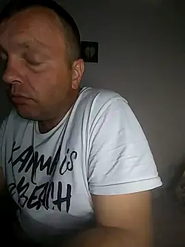 Snapshot of Bury0117 chatting on 09.29.25 Bury0117 online show from 09.29.25