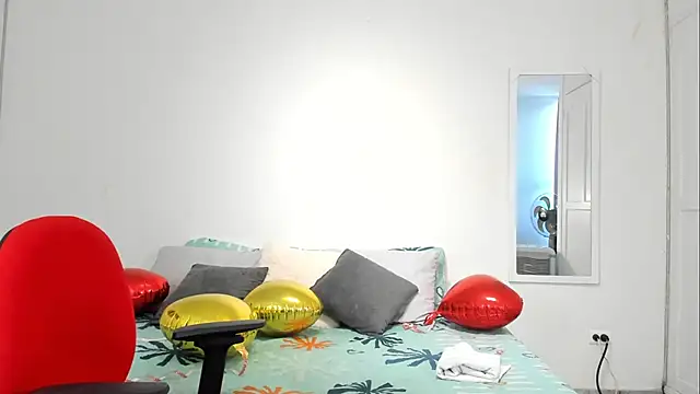 Estrella Duran online show from 03.17.25