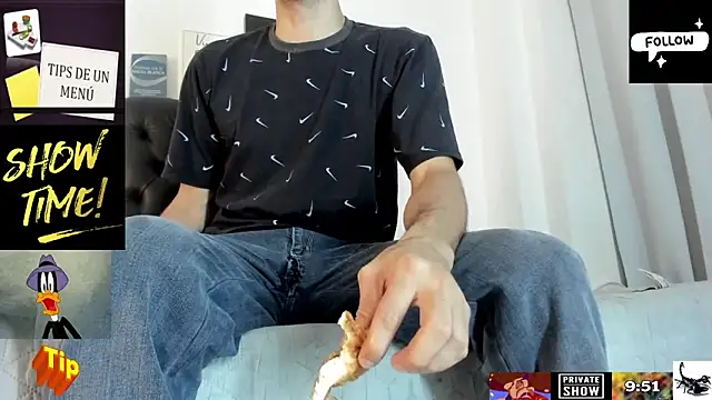 Snapshot of JohanyLatino chatting on 03.04.25 JohanyLatino online show from 03.04.25