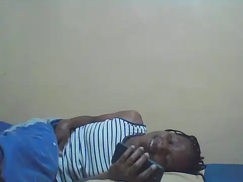 Smillie prety online show from 12.21.25