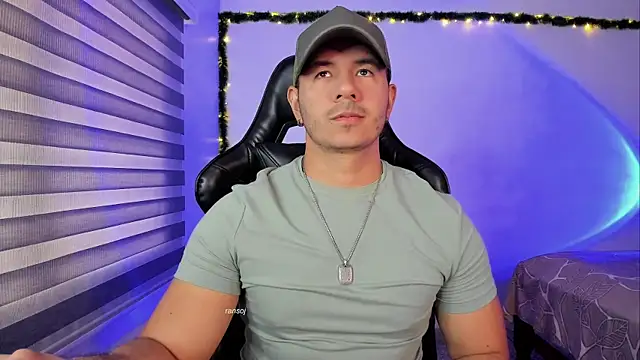 Snapshot of ransoj chatting on 02.15.26 ransoj online show from 02.15.26