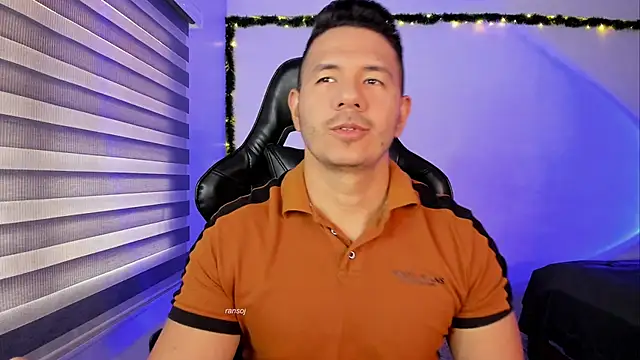 Snapshot of ransoj chatting on 02.24.26 ransoj online show from 02.24.26