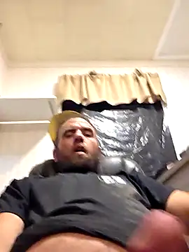 Snapshot of ljbmyweeny chatting on 11.08.25 ljbmyweeny online show from 11.08.25