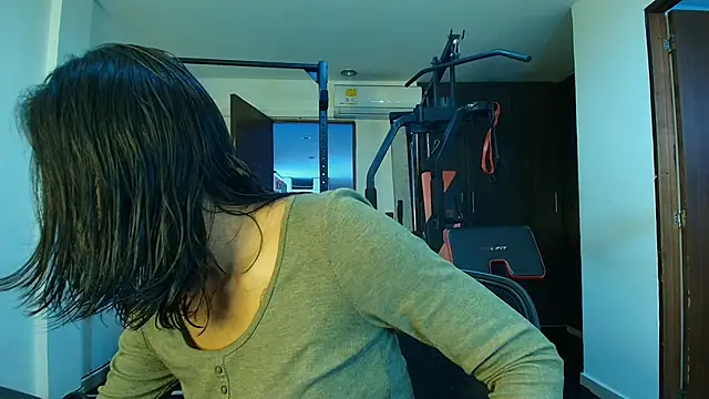 JuliKim  online show from 10.09.25