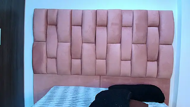 JuliKim  online show from 02.21.26