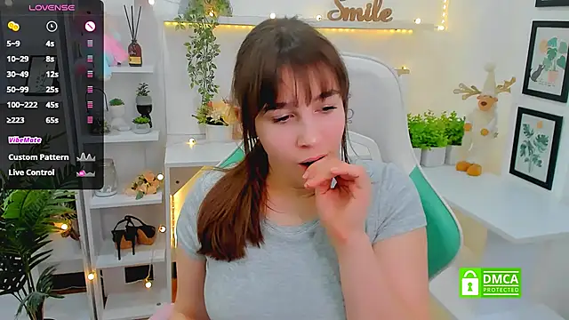  Eliizabeth  online show from 02.19.25