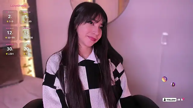 Snapshot of emma_woods_ chatting on 12.06.24 emma woods online show from 12.06.24