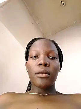 Snapshot of sweet_zara01 chatting on 02.15.25 sweet zara01 online show from 02.15.25
