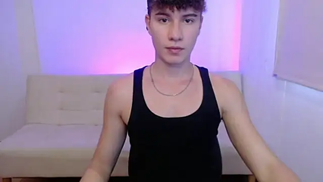 Snapshot of adrian_morelly chatting on 04.26.26 adrian morelly online show from 04.26.26