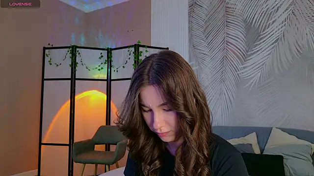Marie Diaze online show from 06.17.26