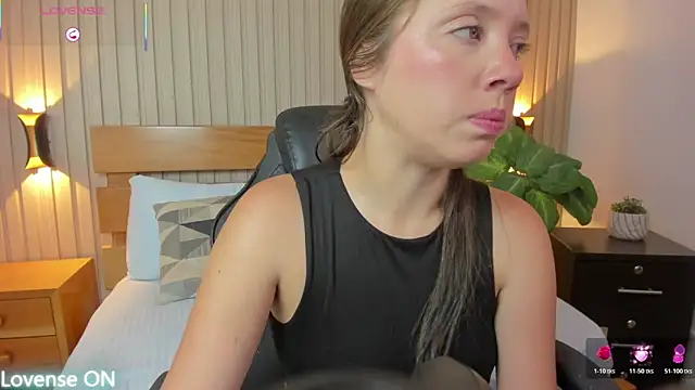 nataly rodri online show from 11.26.25