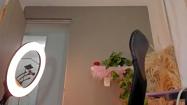 GarciaMilu online show from 04.29.26