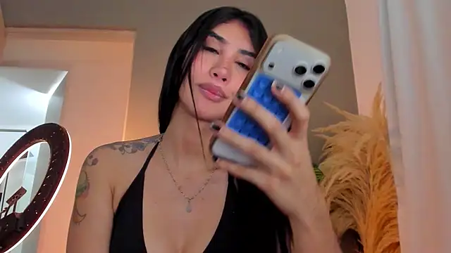 Snapshot of GarciaMilu chatting on 05.26.26 GarciaMilu online show from 05.26.26