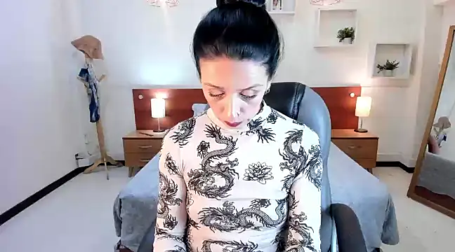 Snapshot of Kristen_Garner chatting on 01.30.25 Kristen Garner online show from 01.30.25