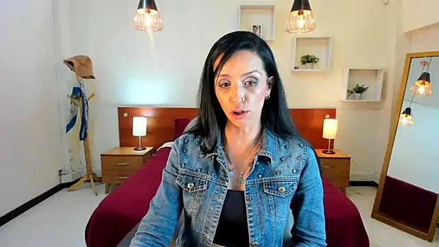 Snapshot of Kristen_Garner chatting on 02.11.25 Kristen Garner online show from 02.11.25