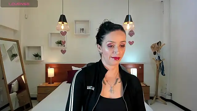 Snapshot of Kristen_Garner chatting on 02.22.25 Kristen Garner online show from 02.22.25
