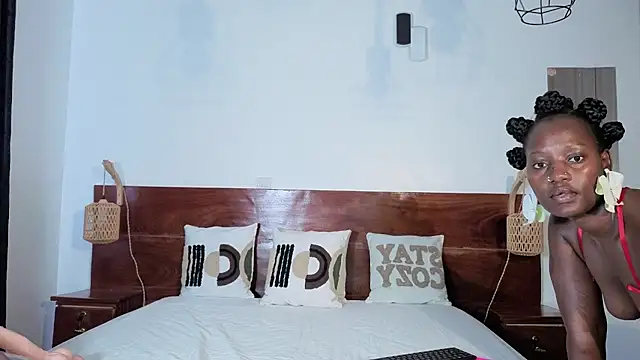 Elegant Ebony online show from 02.15.26