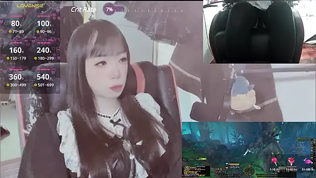 Snapshot of z23002 chatting on 03.20.25 z23002 online show from 03.20.25
