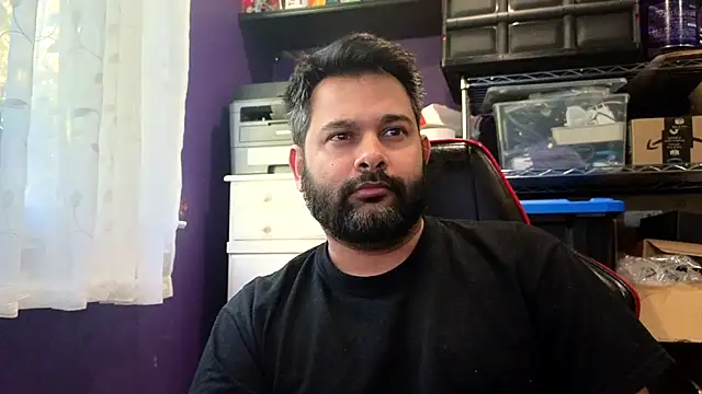 Sakhtlaundaz online show from 10.28.25