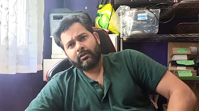 Snapshot of Sakhtlaundaz chatting on 06.16.26 Sakhtlaundaz online show from 06.16.26