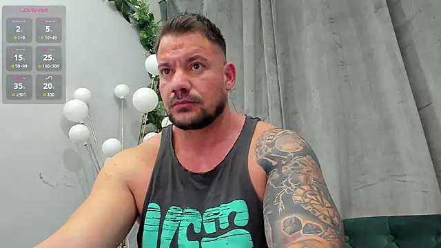 musclemonster31 online show from 02.22.25