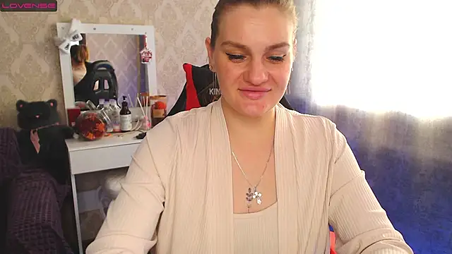 Snapshot of EndlessLustX chatting on 02.21.25 EndlessLustX online show from 02.21.25