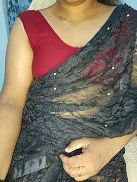 Snapshot of Malluivaniya chatting on 07.18.26 Malluivaniya online show from 07.18.26