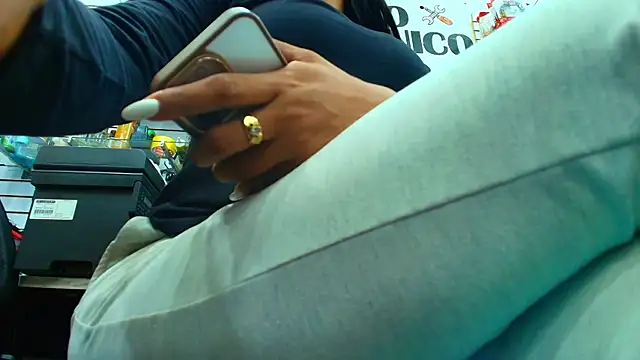 SQUIRT4UMEGAN online show from 10.03.25