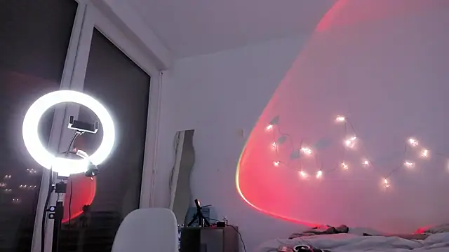 Snapshot of lissajoness chatting on 02.11.25 lissajoness online show from 02.11.25