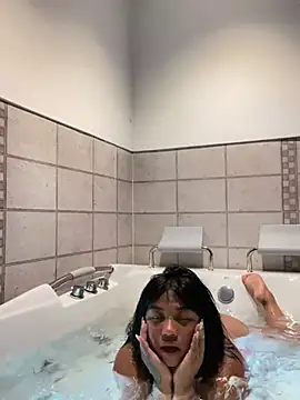 Emily restrepo online show from 01.03.25