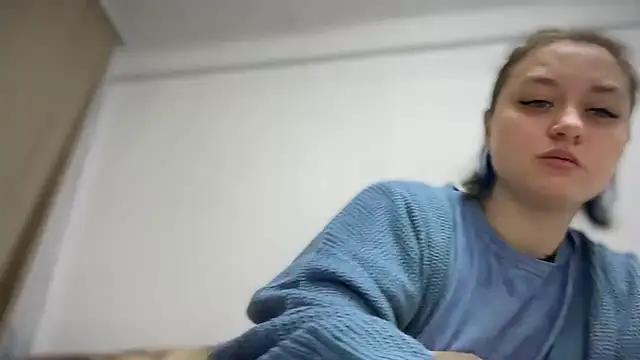 Snapshot of Isabel-Bailey chatting on 10.17.25 Isabel-Bailey online show from 10.17.25