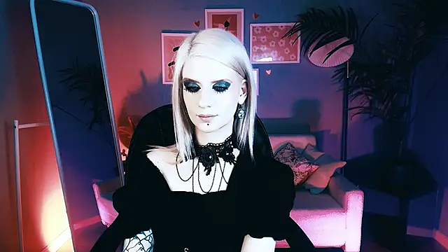 Noah ElmerX online show from 10.18.25