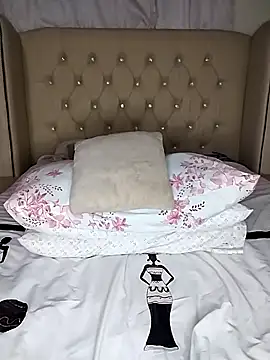 Snapshot of makaviwe chatting on 02.09.25 makaviwe online show from 02.09.25