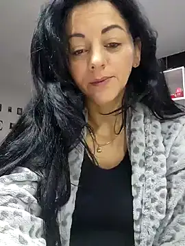 Snapshot of bruneta_sexy23 chatting on 02.04.25 bruneta sexy23 online show from 02.04.25