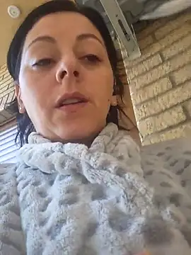 Snapshot of bruneta_sexy23 chatting on 03.15.25 bruneta sexy23 online show from 03.15.25