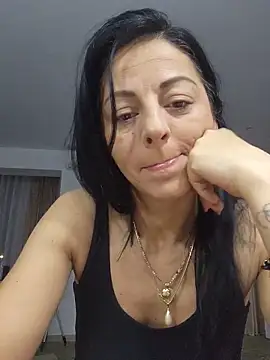 Snapshot of bruneta_sexy23 chatting on 06.18.26 bruneta sexy23 online show from 06.18.26