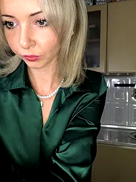 Kristina03 online show from 10.22.25