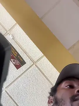 ITSONLYKENNY online show from 02.13.25