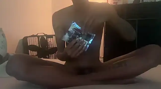 ITSONLYKENNY online show from 02.19.25