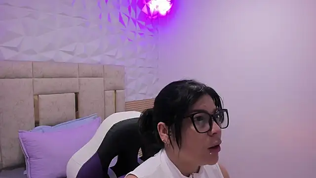 PauletteJ online show from 12.22.25