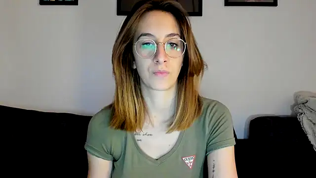 DesireMore90 online show from 02.13.25