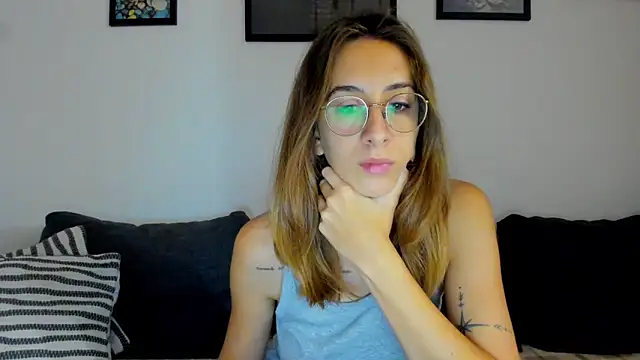 DesireMore90 online show from 11.10.25