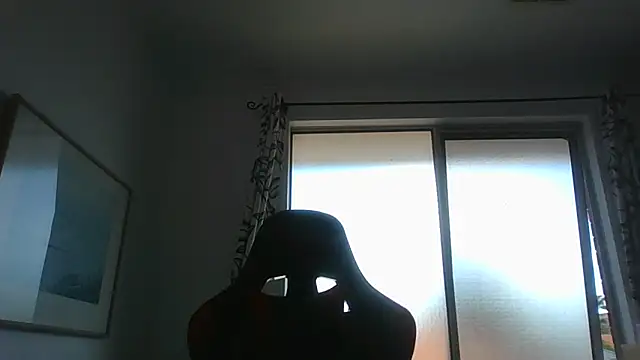 Snapshot of Omarnede chatting on 03.04.25 Omarnede online show from 03.04.25