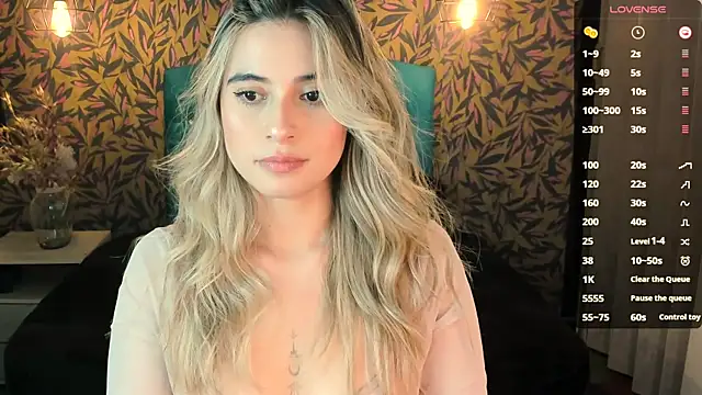 KiaraCarter online show from 01.17.25