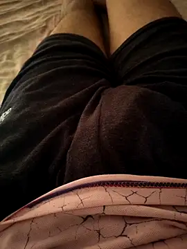 Snapshot of Horny_boy321 chatting on 09.28.25 Horny boy321 online show from 09.28.25