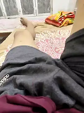 Snapshot of Horny_boy321 chatting on 10.10.25 Horny boy321 online show from 10.10.25